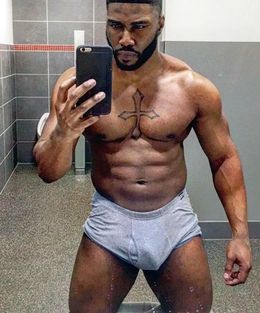 Muscled black guys show their selfies