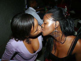 Black lesbian chicks kissing on the..